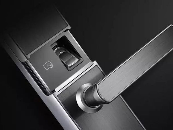 铁力24小时上门开锁公司